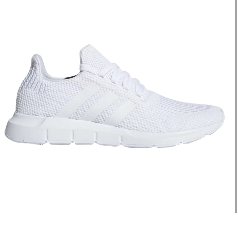 Adidas Swift Run Triple White